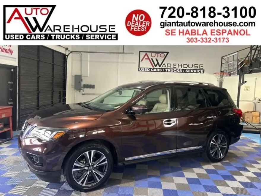 2020 Nissan Pathfinder Platinum photo 1