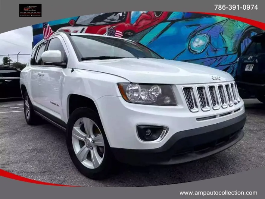 2017 Jeep Compass Latitude Sport photo 1