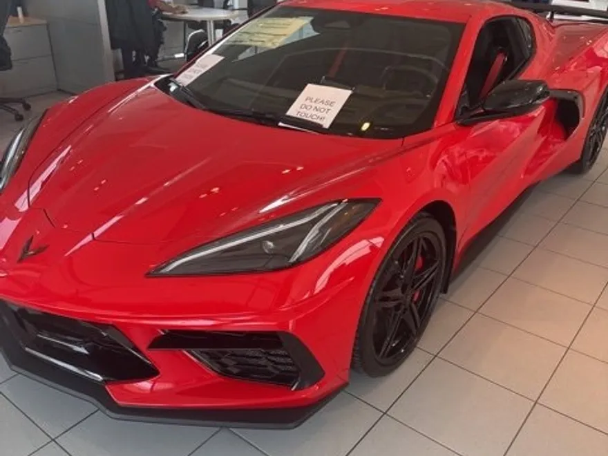 2026 Chevrolet Corvette Stingray 2LT photo 1