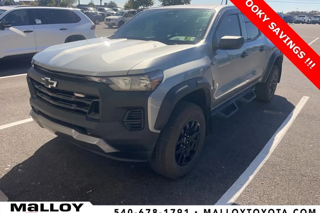 2024 Chevrolet Colorado Trail Boss photo 1