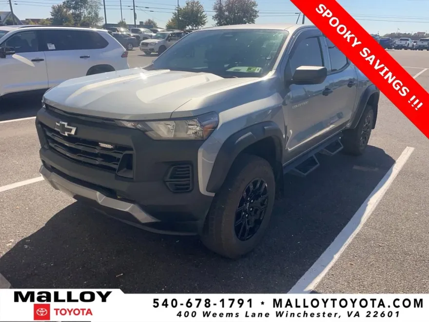 2024 Chevrolet Colorado Trail Boss photo 1
