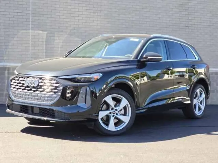 2025 Audi Q5 2.0T Premium Plus photo 1
