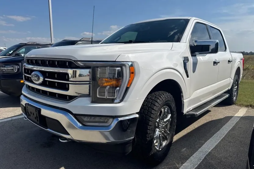 2023 Ford F-150 Lariat photo 1