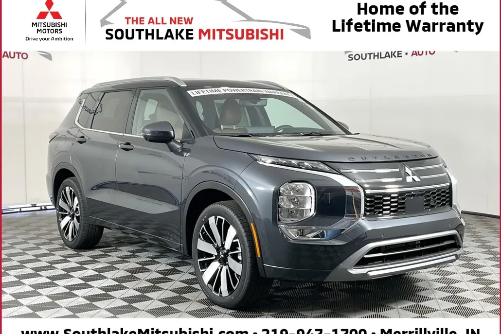 2025 Mitsubishi Outlander SEL photo 1