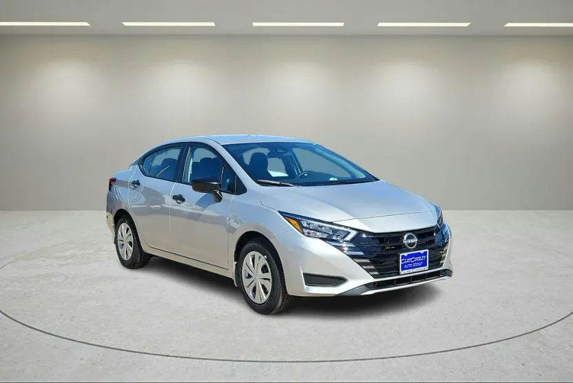 2025 Nissan Versa S photo 1