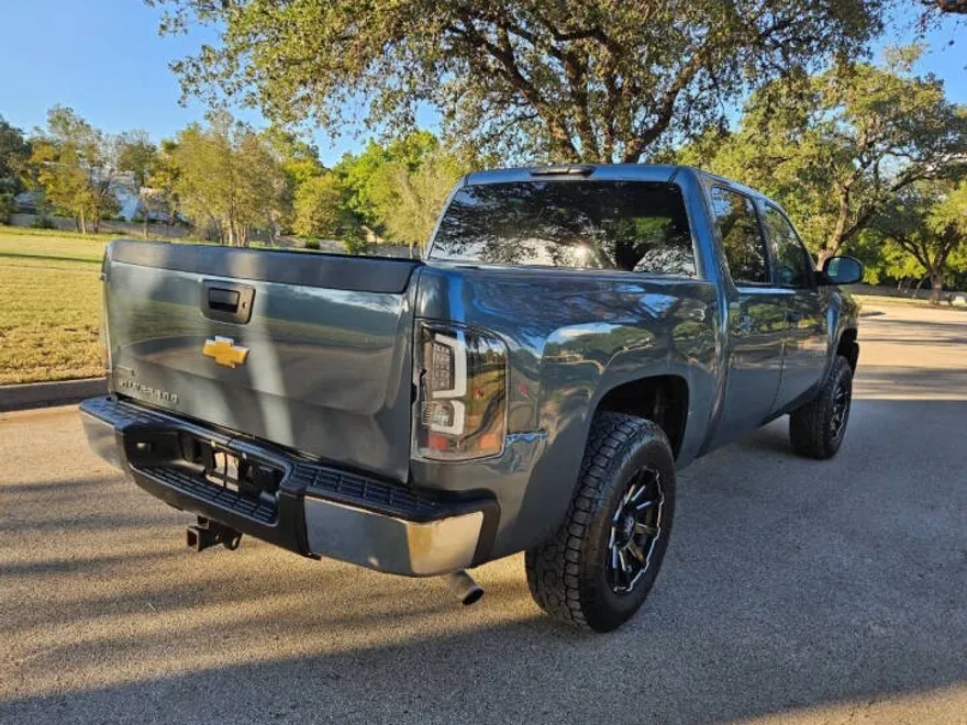2012 Chevrolet Silverado 1500 LT photo 1