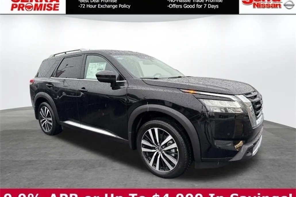 2025 Nissan Pathfinder Platinum photo 1