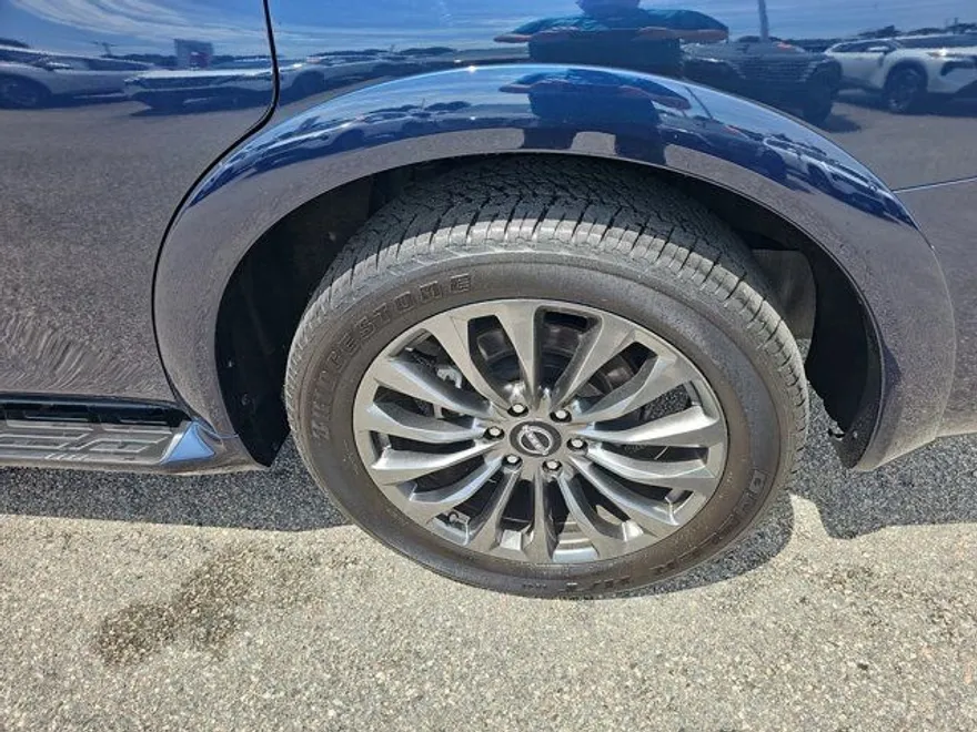 2024 Nissan Armada Platinum photo 1