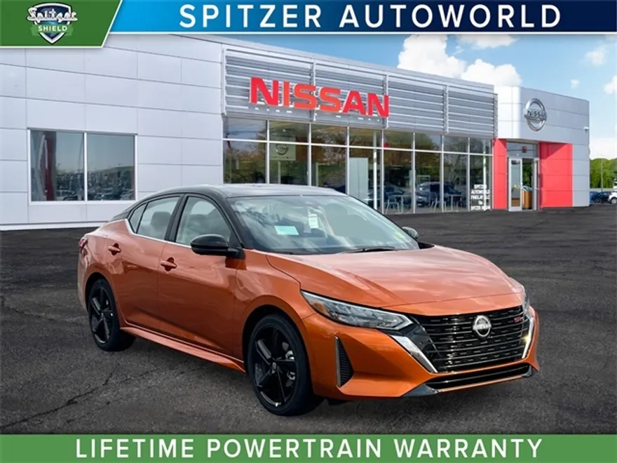 2025 Nissan Sentra SR photo 1