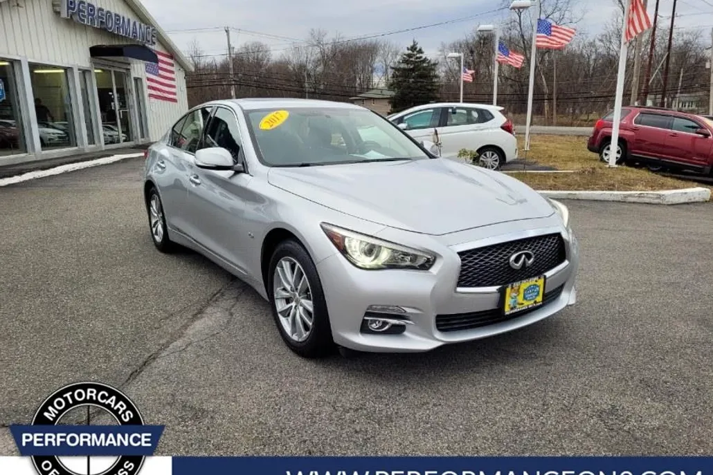 2017 Infiniti Q50 2.0t Premium AWD photo 1