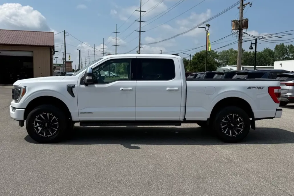 2022 Ford F-150 Lariat photo 1