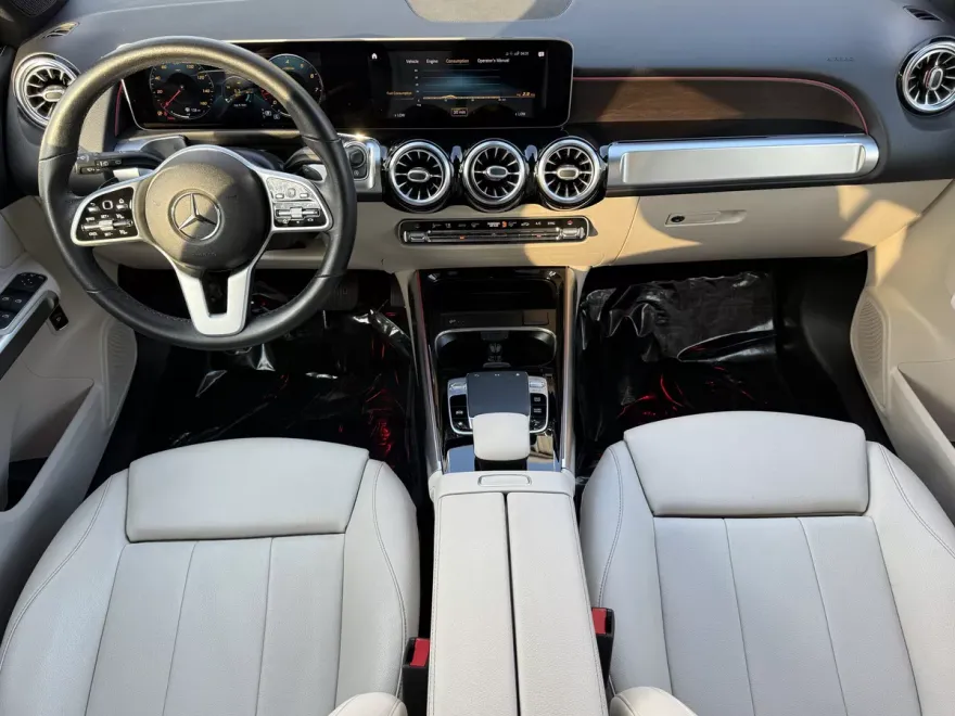 2020 Mercedes Benz GLB 250 photo 1