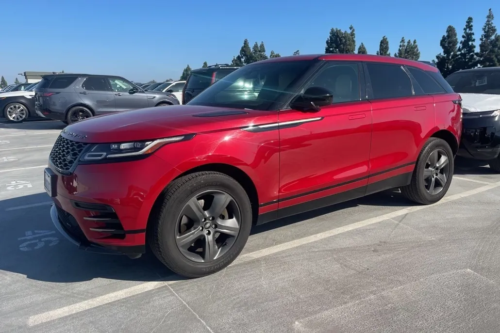 2023 Land Rover Range Rover Velar R-Dynamic S photo 1