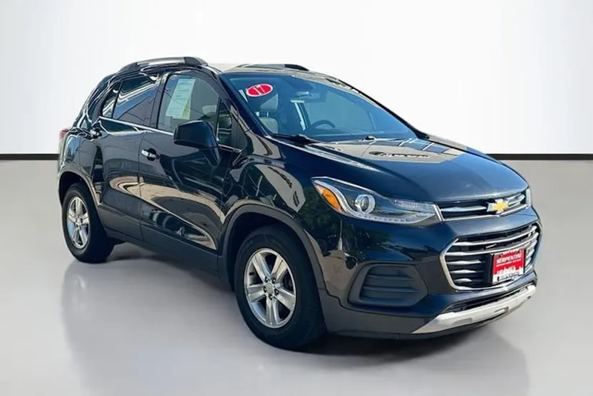 2017 Chevrolet Trax LT photo 1