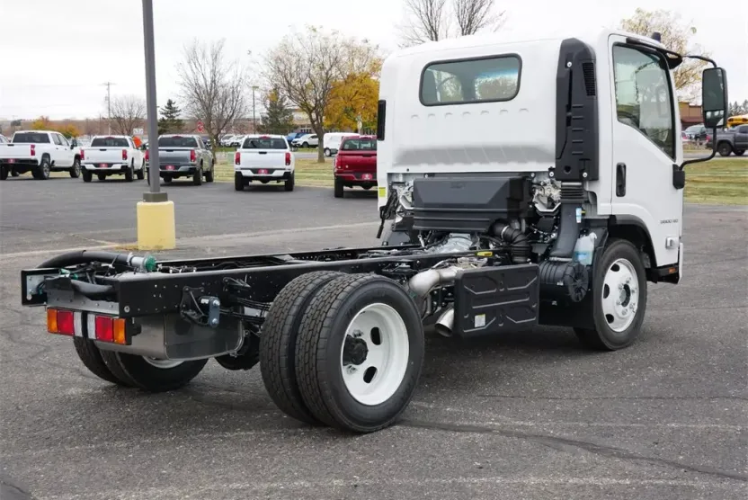 2025 Chevrolet Silverado photo 1
