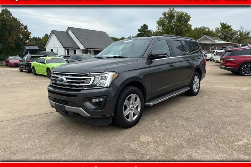 2019 Ford Expedition MAX XLT photo 1
