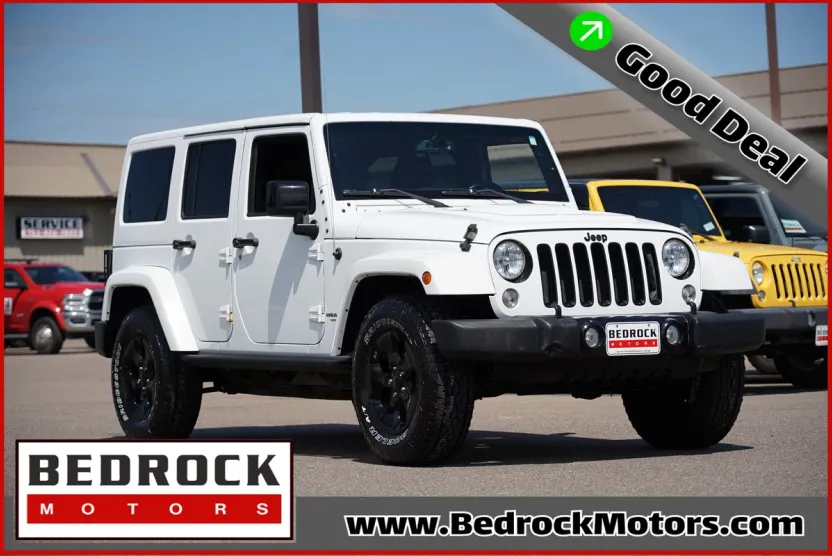 2015 Jeep Wrangler Unlimited Sahara photo 1
