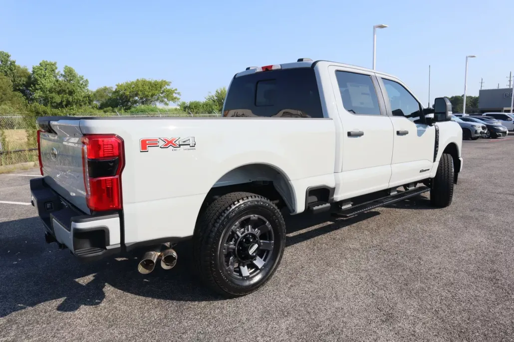 2025 Ford F-250 XL photo 1