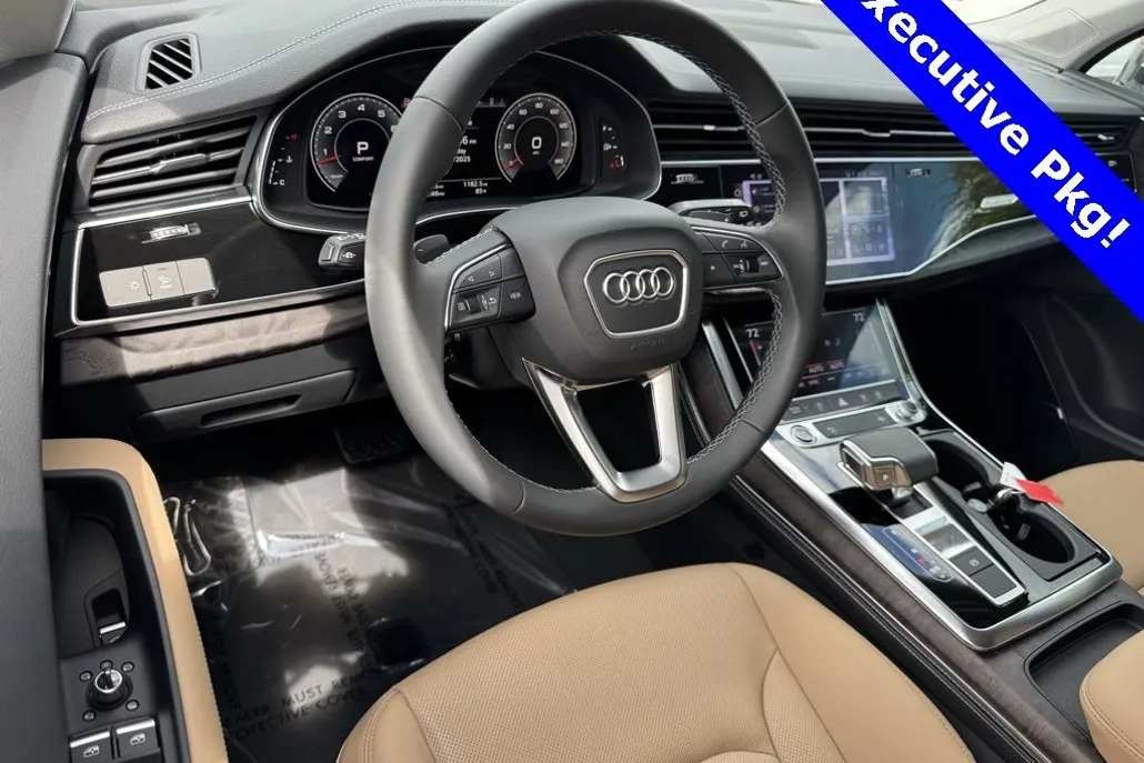 2025 Audi Q7 55 Premium Plus photo 1