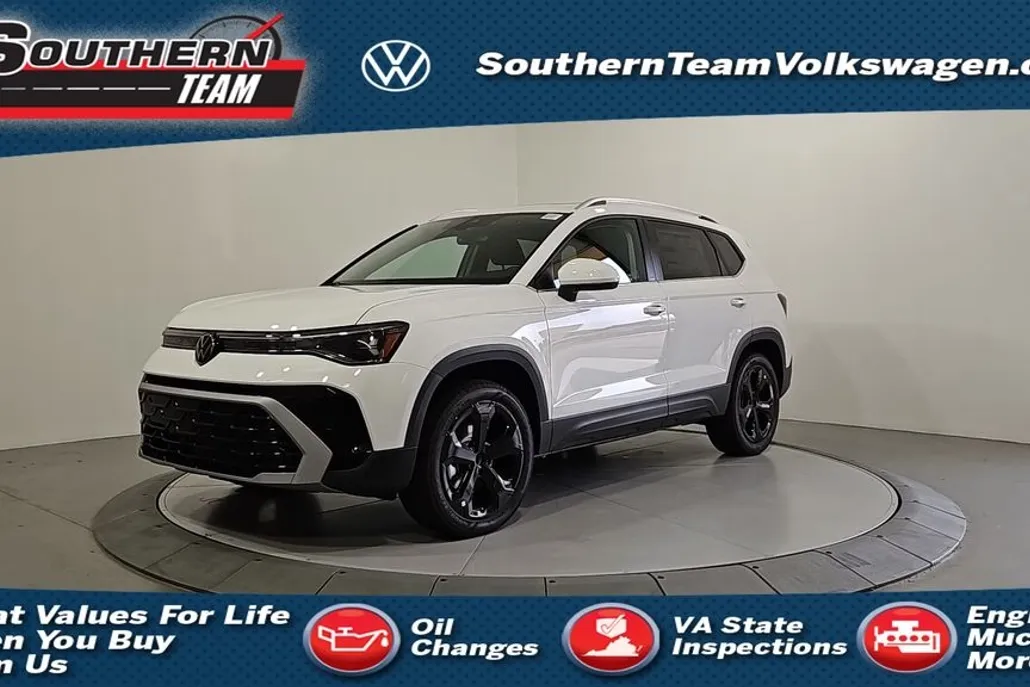 2025 Volkswagen Taos SEL photo 1