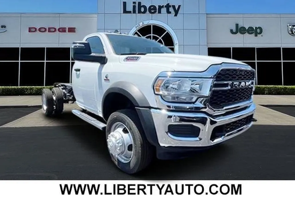 2024 Ram 5500 Tradesman photo 1
