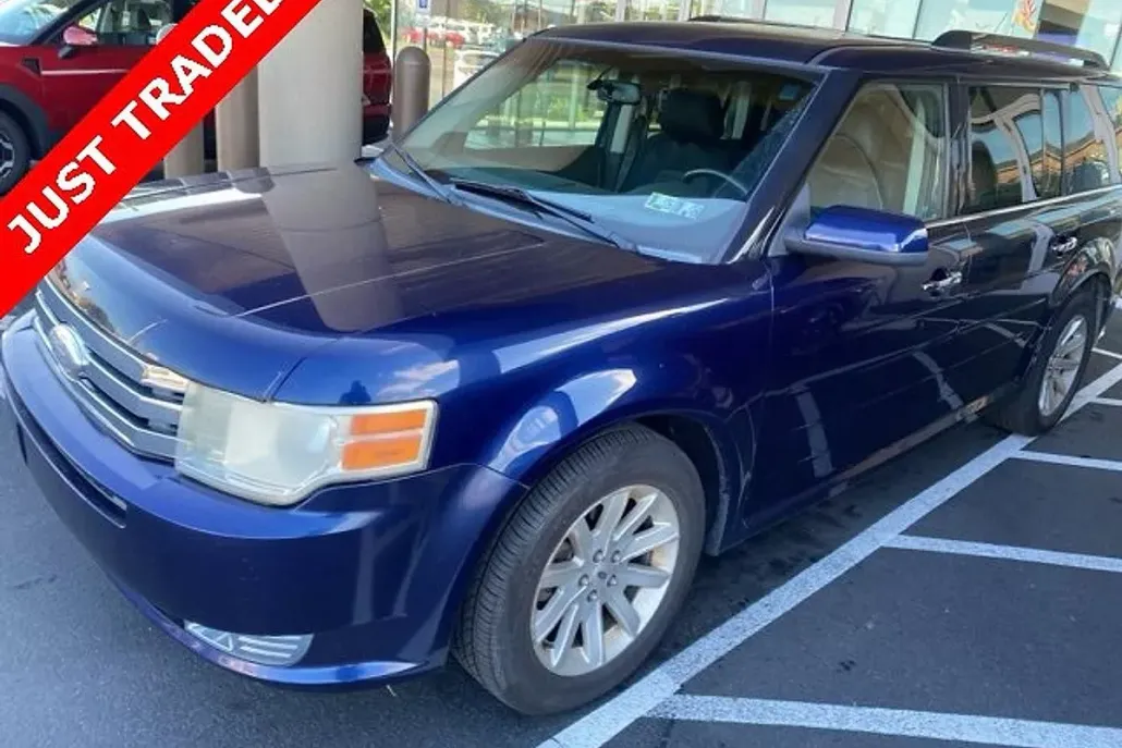 2011 Ford Flex SEL photo 1