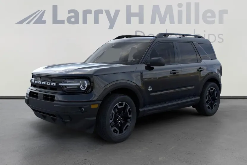 2024 Ford Bronco Sport Outer Banks photo 1