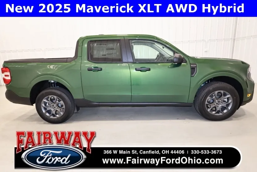 2025 Ford Maverick XLT photo 1
