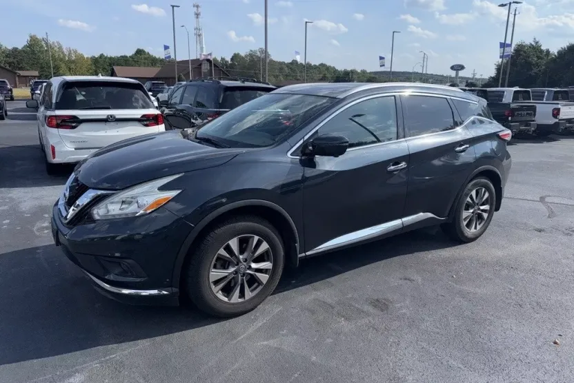 2017 Nissan Murano SL photo 1