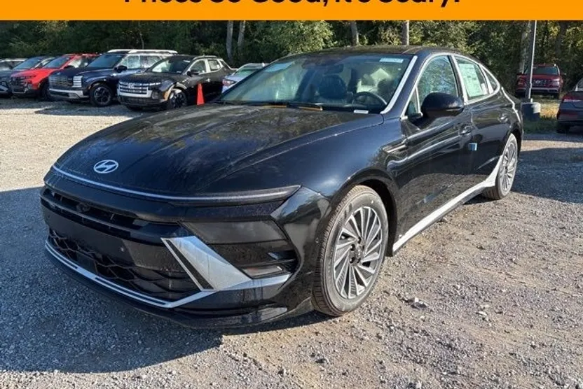 2025 Hyundai Sonata Hybrid Limited photo 1