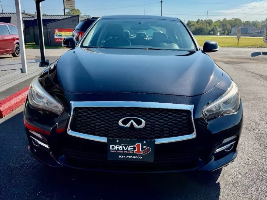 2016 Infiniti Q50 2.0t Premium photo 1