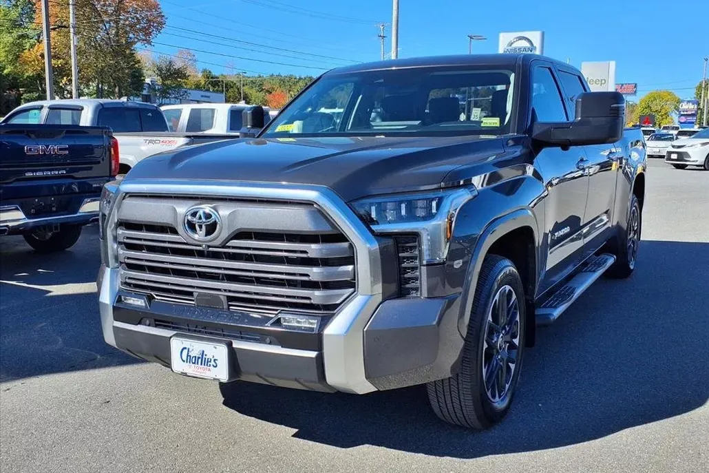 2022 Toyota Tundra Limited photo 1