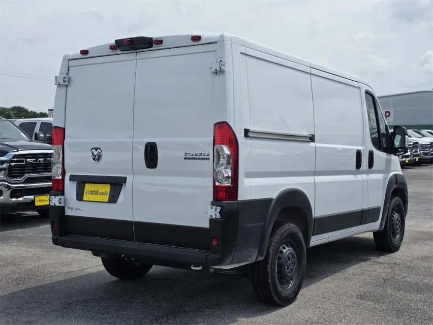 2025 Ram ProMaster 1500 Tradesman Cargo Van photo 1