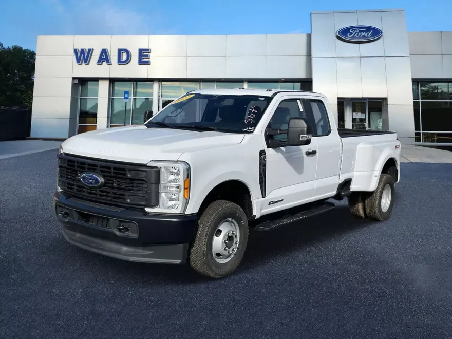 2023 Ford F-350 XL photo 1