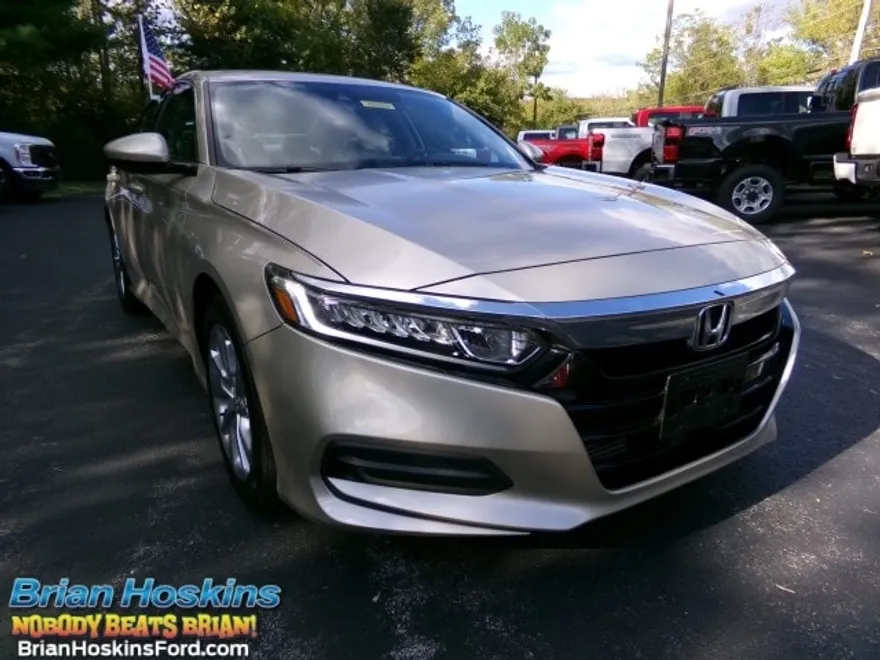 2019 Honda Accord LX 1.5T photo 1