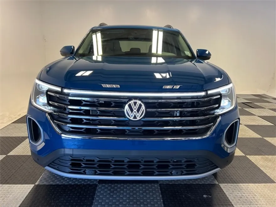 2026 Volkswagen Atlas SE Technology photo 1