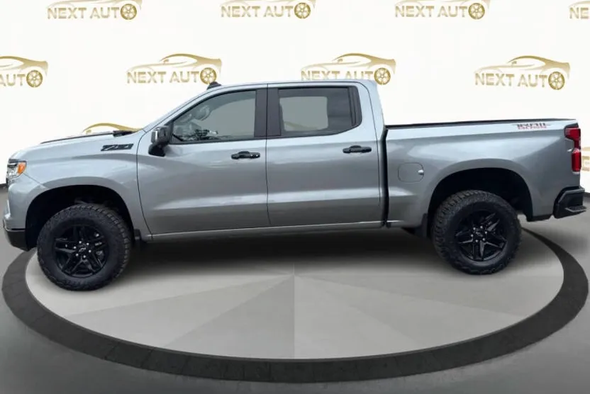 2024 Chevrolet Silverado 1500 Trail Boss LT photo 1