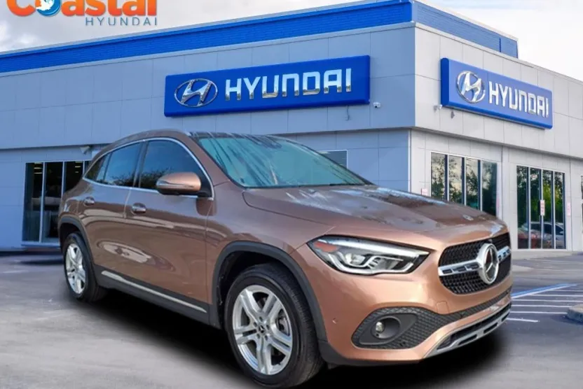 2023 Mercedes Benz GLA 250 photo 1