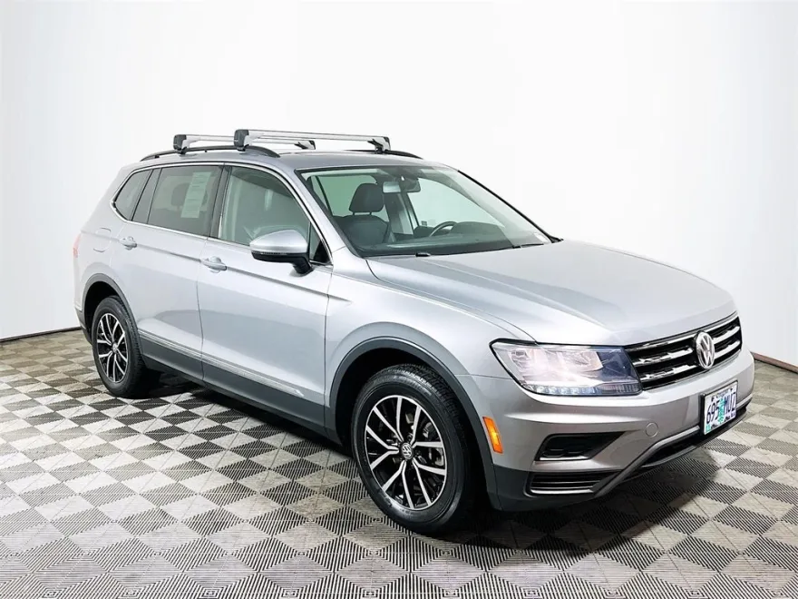 2021 Volkswagen Tiguan SE photo 1