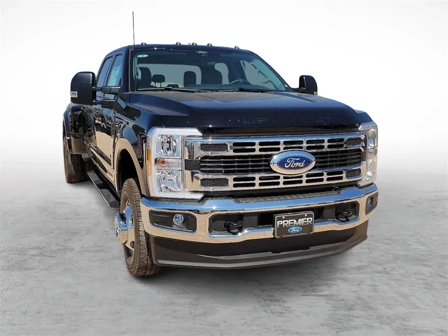 2026 Ford F-350 photo 1