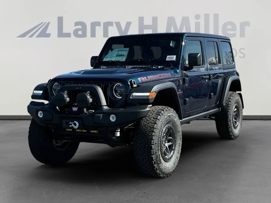 2025 Jeep Wrangler Rubicon photo 1