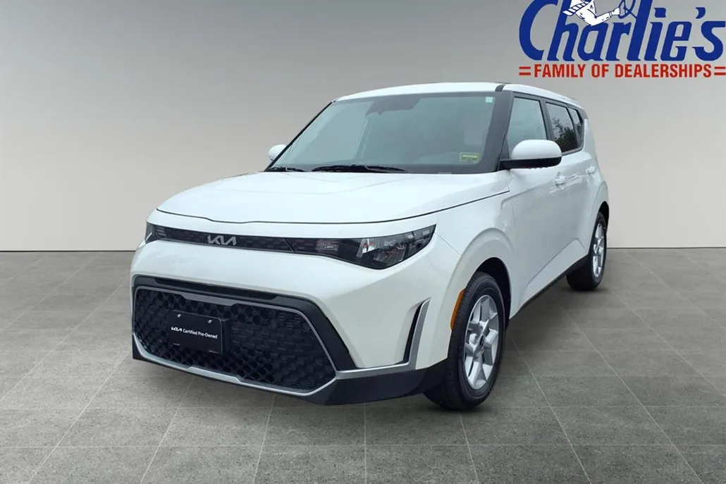 2024 Kia Soul LX S photo 1