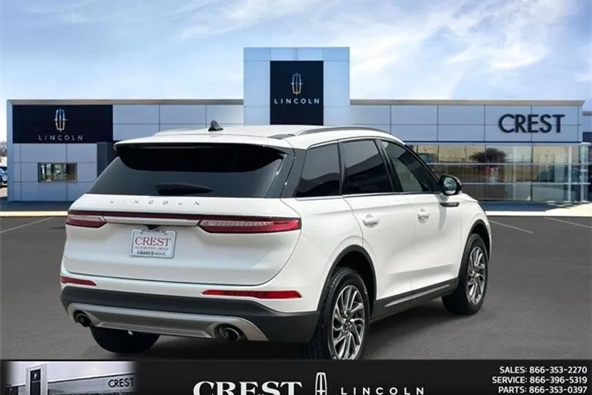 2022 Lincoln Corsair Standard photo 1