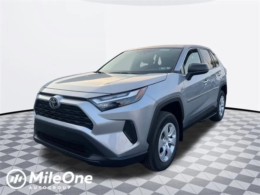 2025 Toyota RAV4 LE photo 1