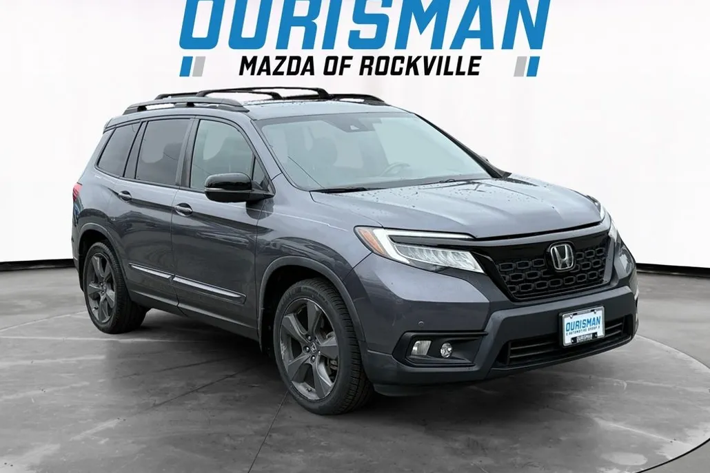 2019 Honda Passport Touring photo 1