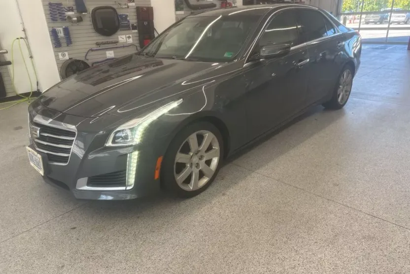 2016 Cadillac CTS Luxury photo 1