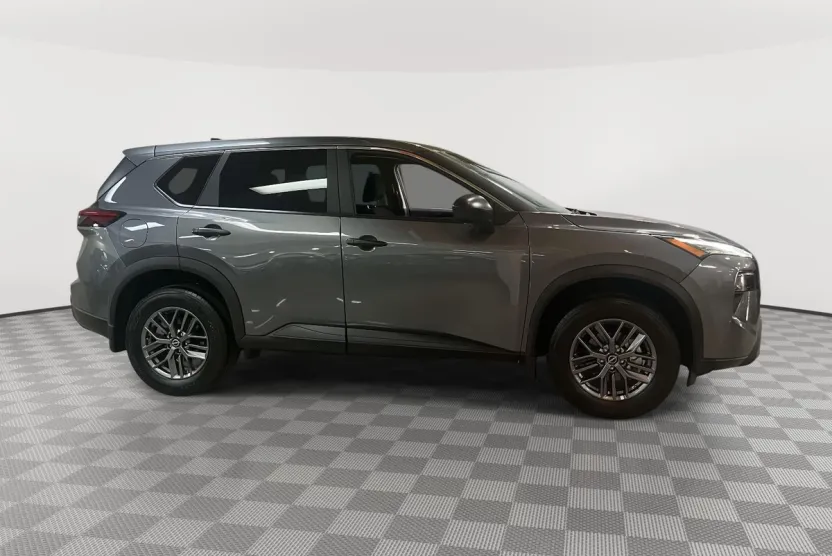 2025 Nissan Rogue S AWD photo 1