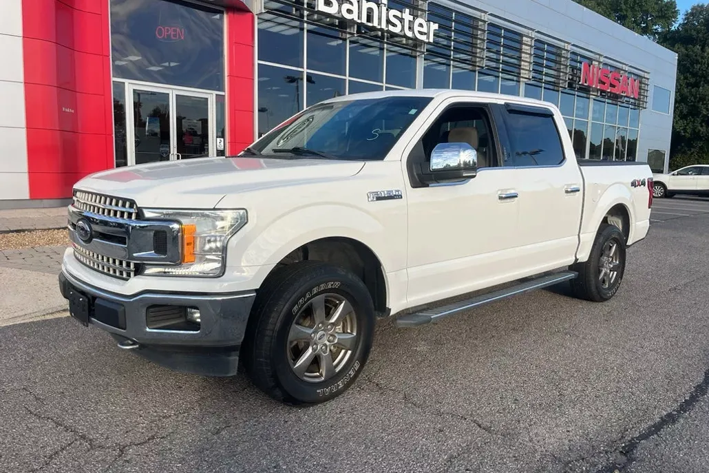 2020 Ford F-150 XLT photo 1