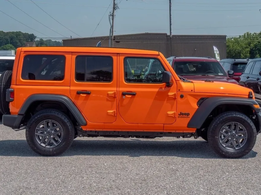 2025 Jeep Wrangler Sport S photo 1