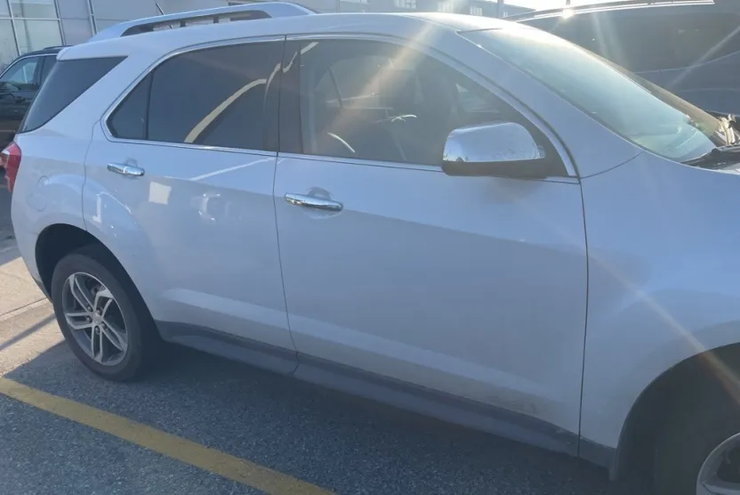 2017 Chevrolet Equinox Premier photo 1